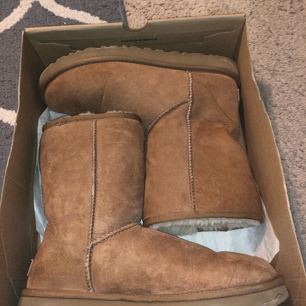 Brown Chestnut Ugg’s